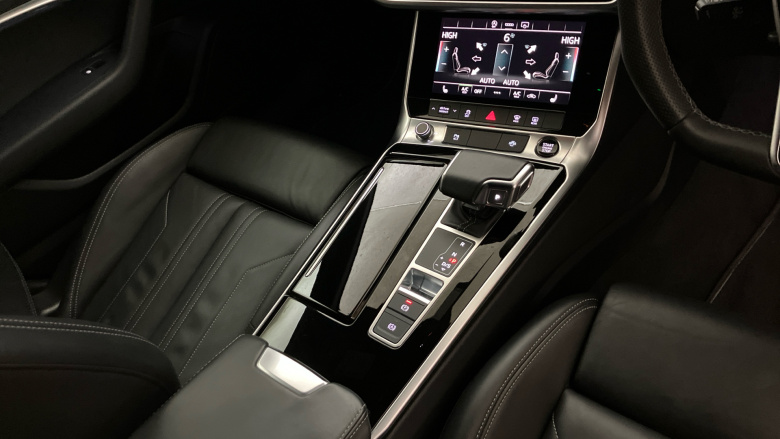 Audi A6 40 TDI Quattro Black Edition 5dr S Tronic Diesel Estate